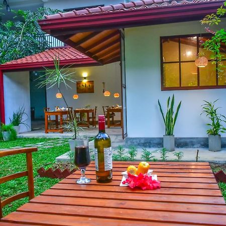 Onera Villa Хикадува Екстериор снимка