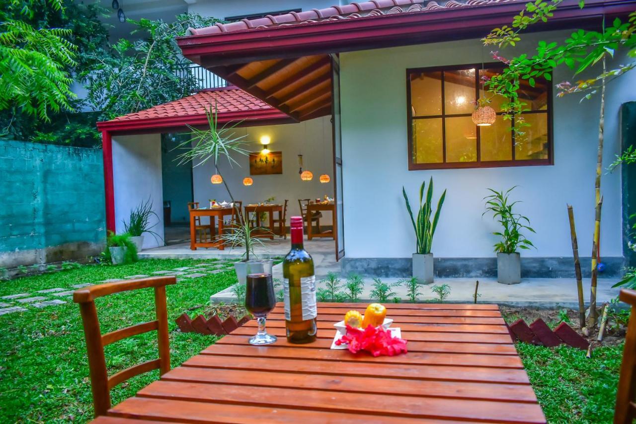 Onera Villa Хикадува Екстериор снимка